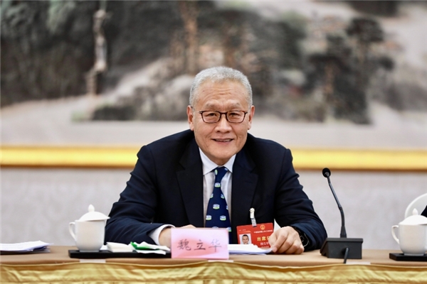 全國人大代表魏立華：加快形成全產(chǎn)業(yè)鏈新質(zhì)生產(chǎn)力，促進(jìn)奶業(yè)高質(zhì)量發(fā)展